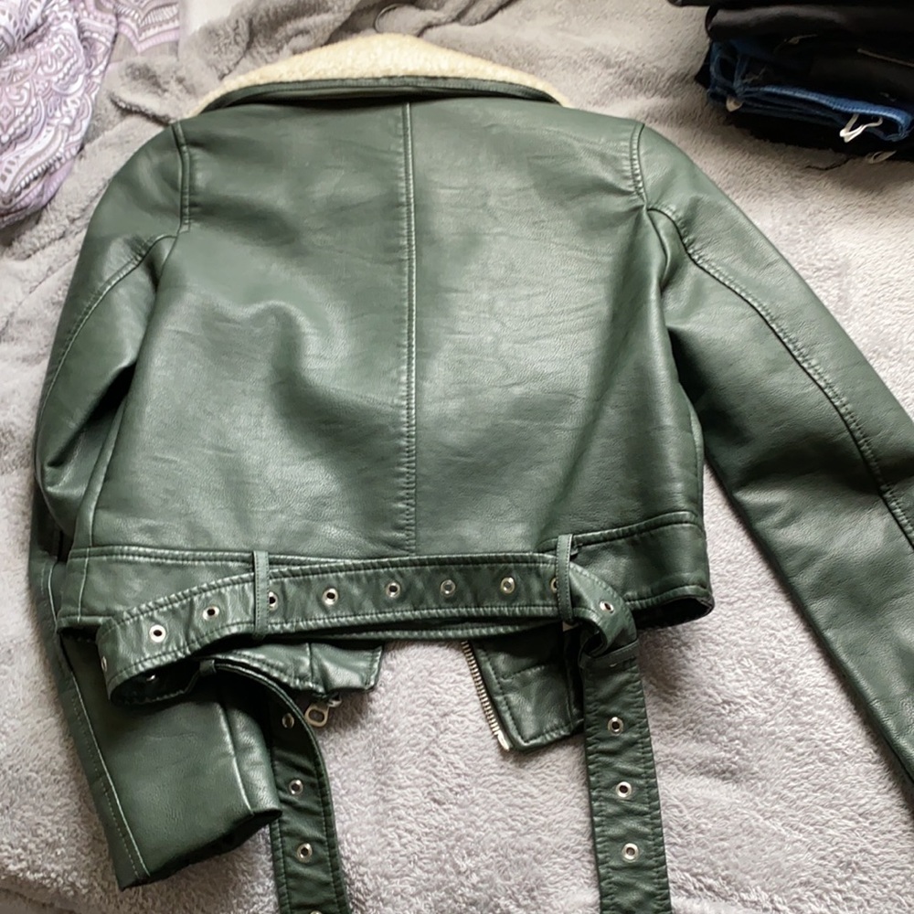 Zara Leather Green Jacket with removal Collar - Picture 13 of 16